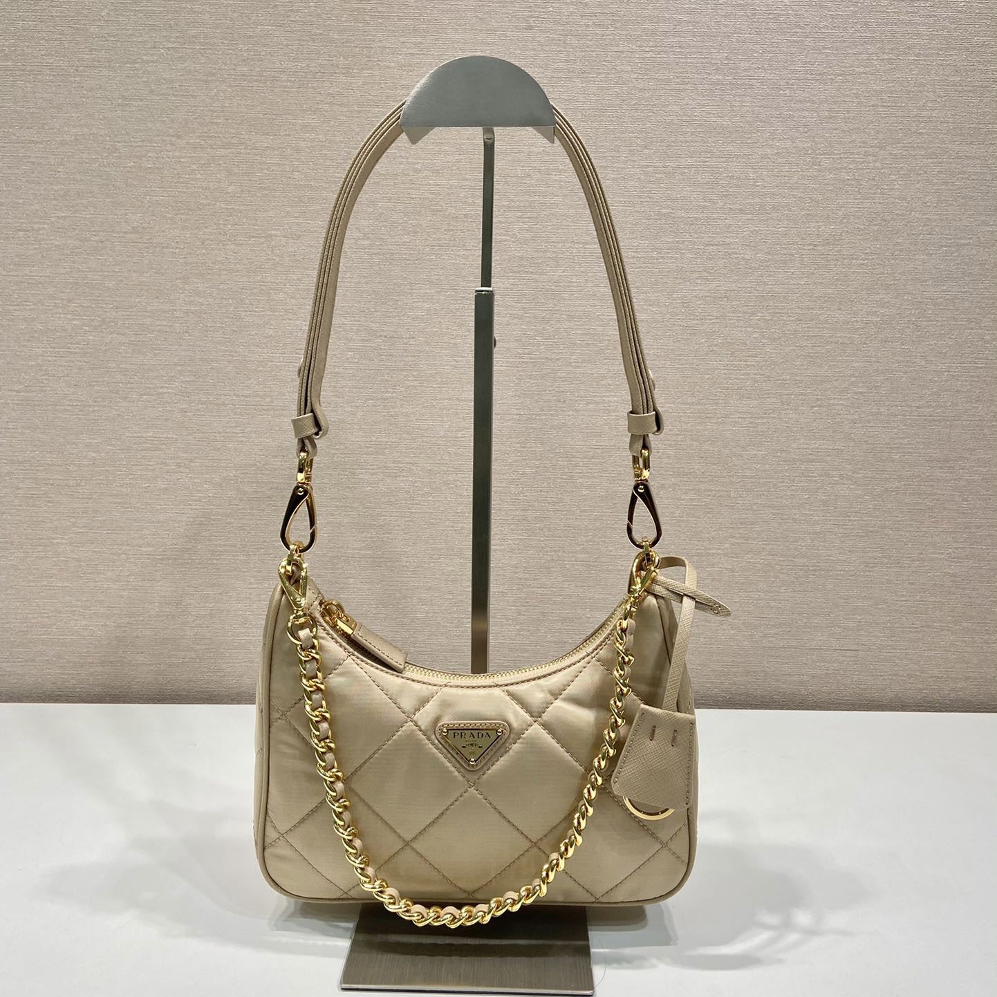 Pra*a top handle bags